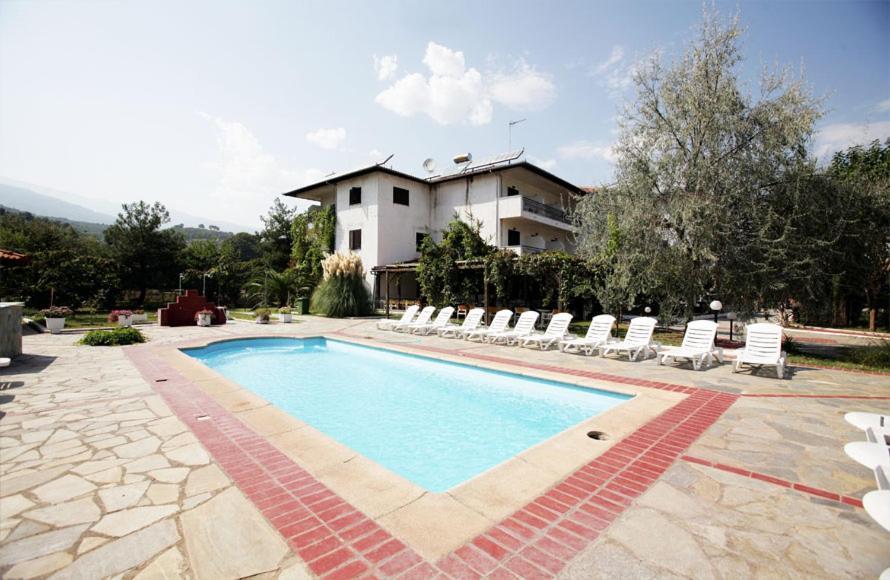 Athina Hotel Neos Panteleimonas Exterior foto